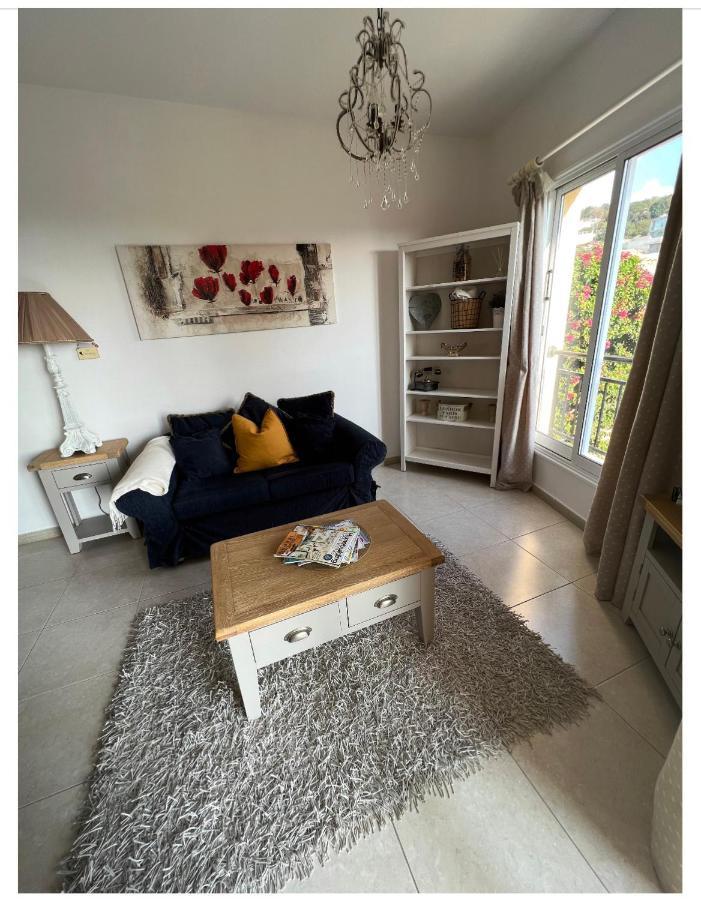 Hillview Apartment Пейя Экстерьер фото