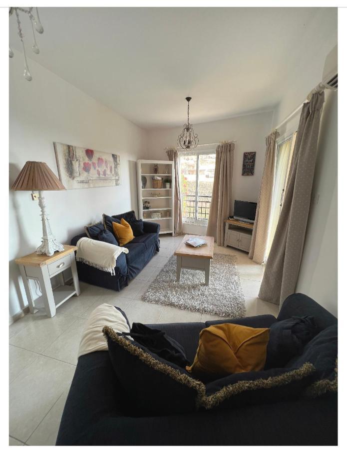 Hillview Apartment Пейя Экстерьер фото