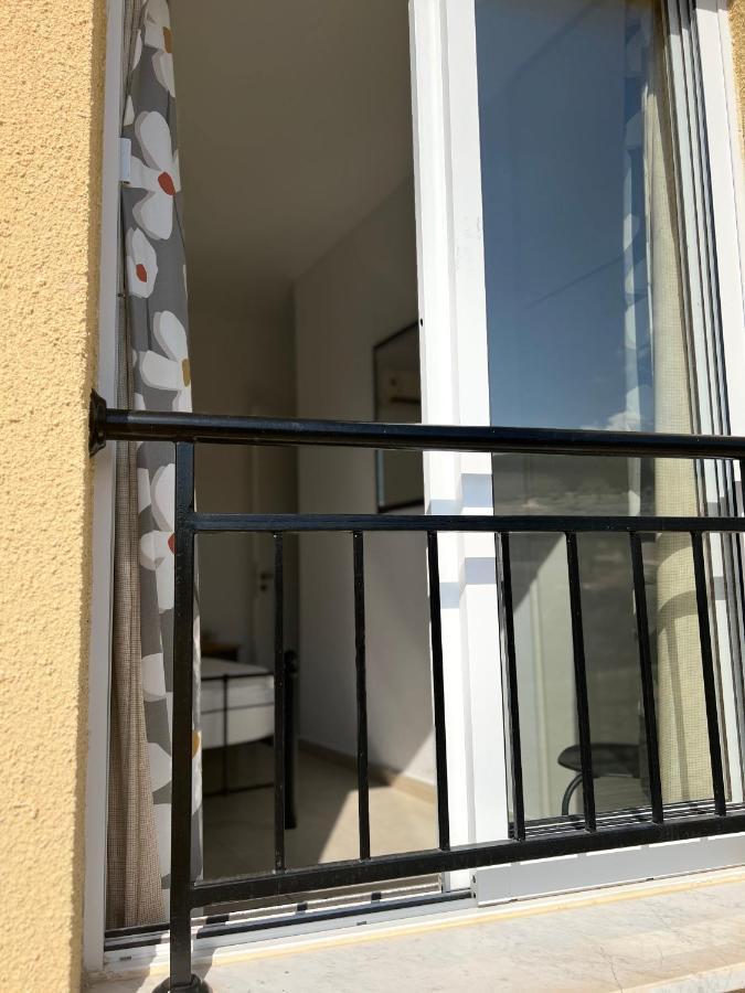 Hillview Apartment Пейя Экстерьер фото