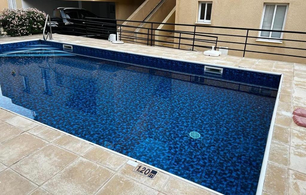 Hillview Apartment Пейя Экстерьер фото