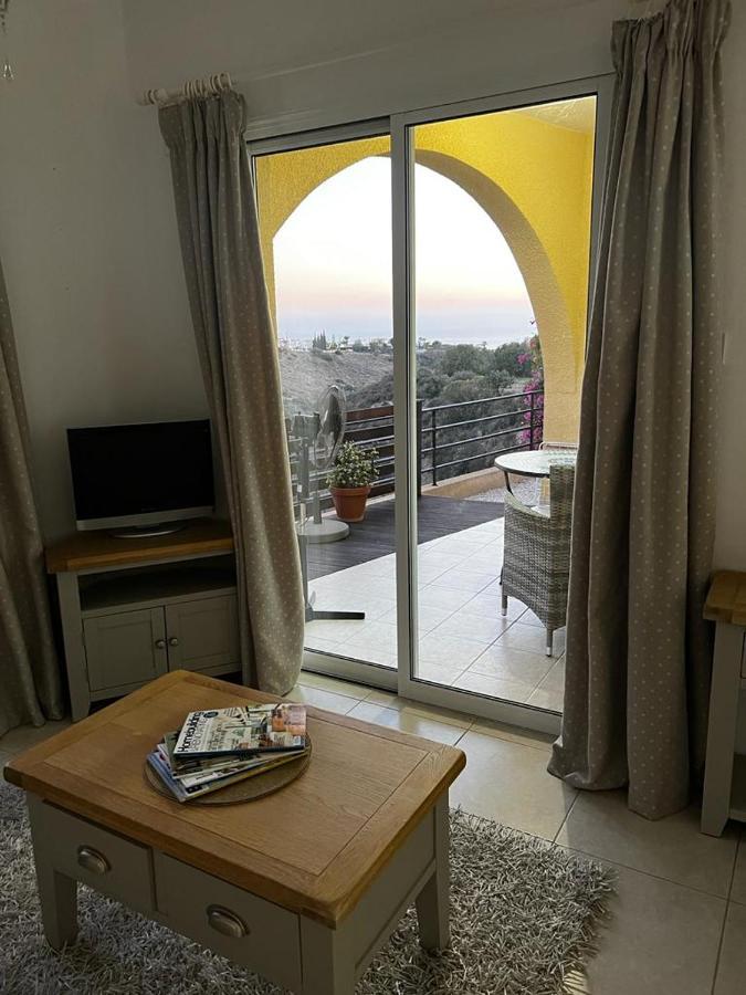 Hillview Apartment Пейя Экстерьер фото